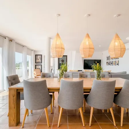 Holiday home Serretes