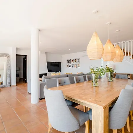 Holiday home Serretes *
