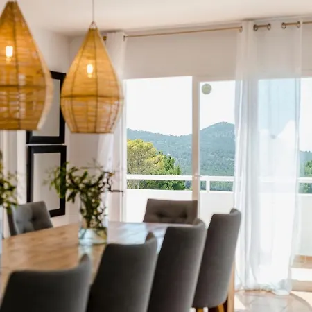 Holiday home Serretes
